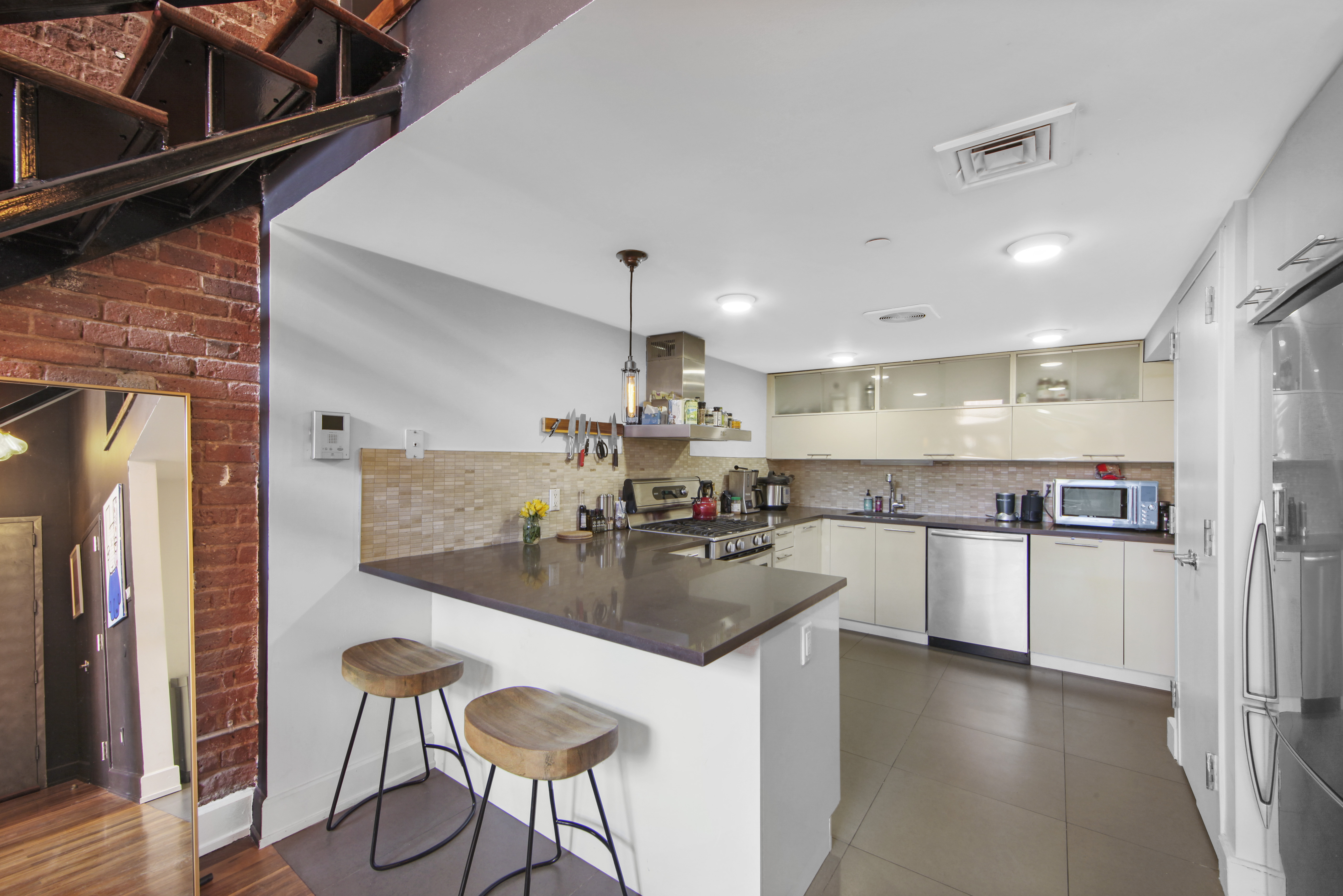 66 North 1st Street, Unit 1C Brooklyn, NY 11249 - Photo 4 of 11