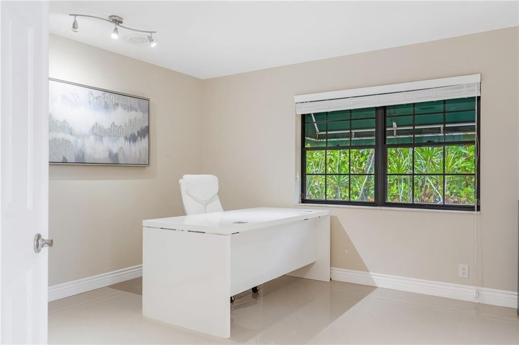 22668 Caravelle Circle Boca Raton, FL 33433 - Photo 25 of 50