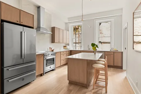 $4,750,000 | 109 2nd Place | Carroll Gardens