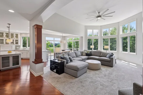 $1,100,000 | 6160 Ithaca Lane North, Plymouth, MN 55446