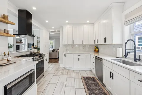 $625,000 | 810 West Collings Avenue, Collingswood, NJ 08107