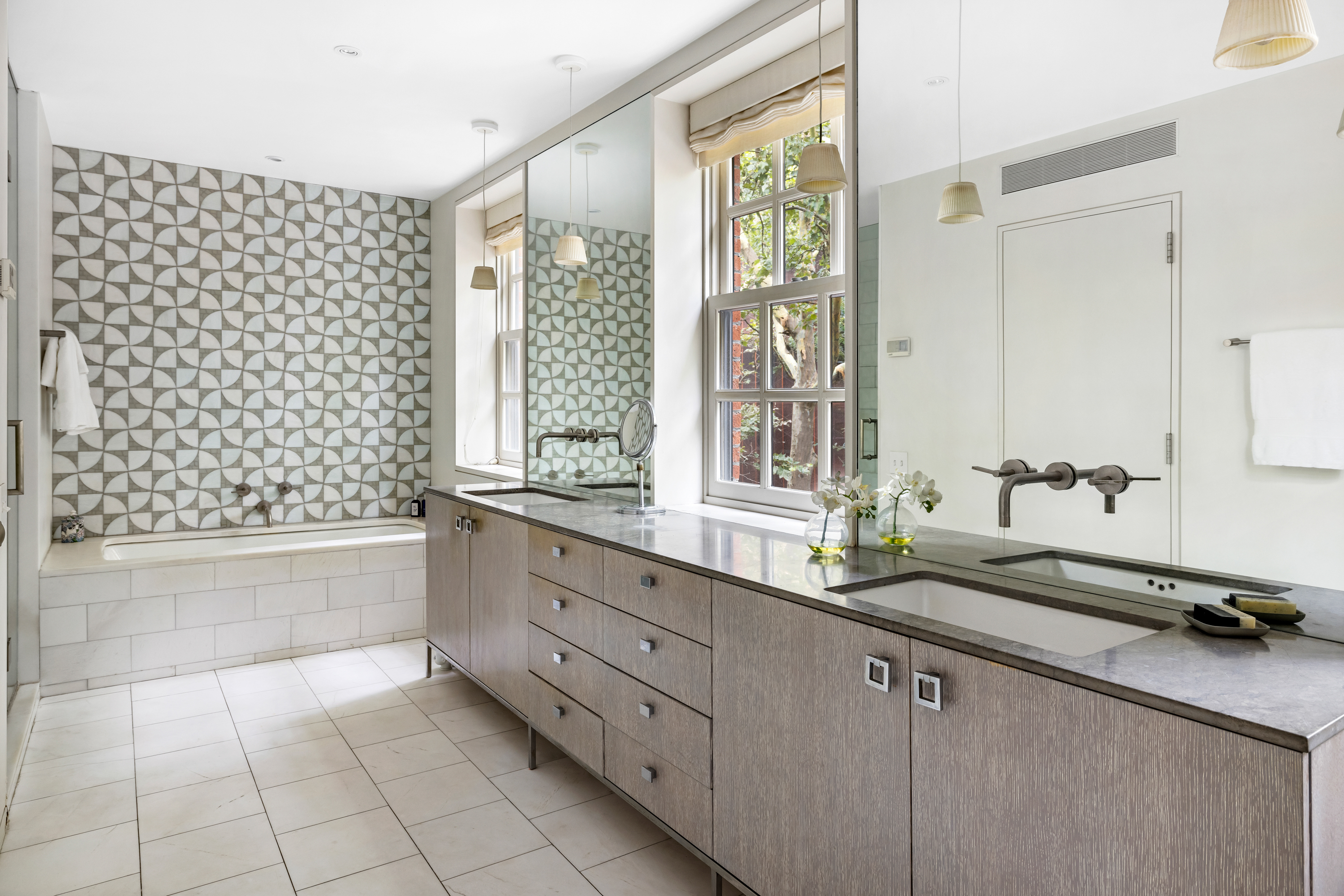 12 Sidney Place Brooklyn, NY 11201 - Photo 14 of 23