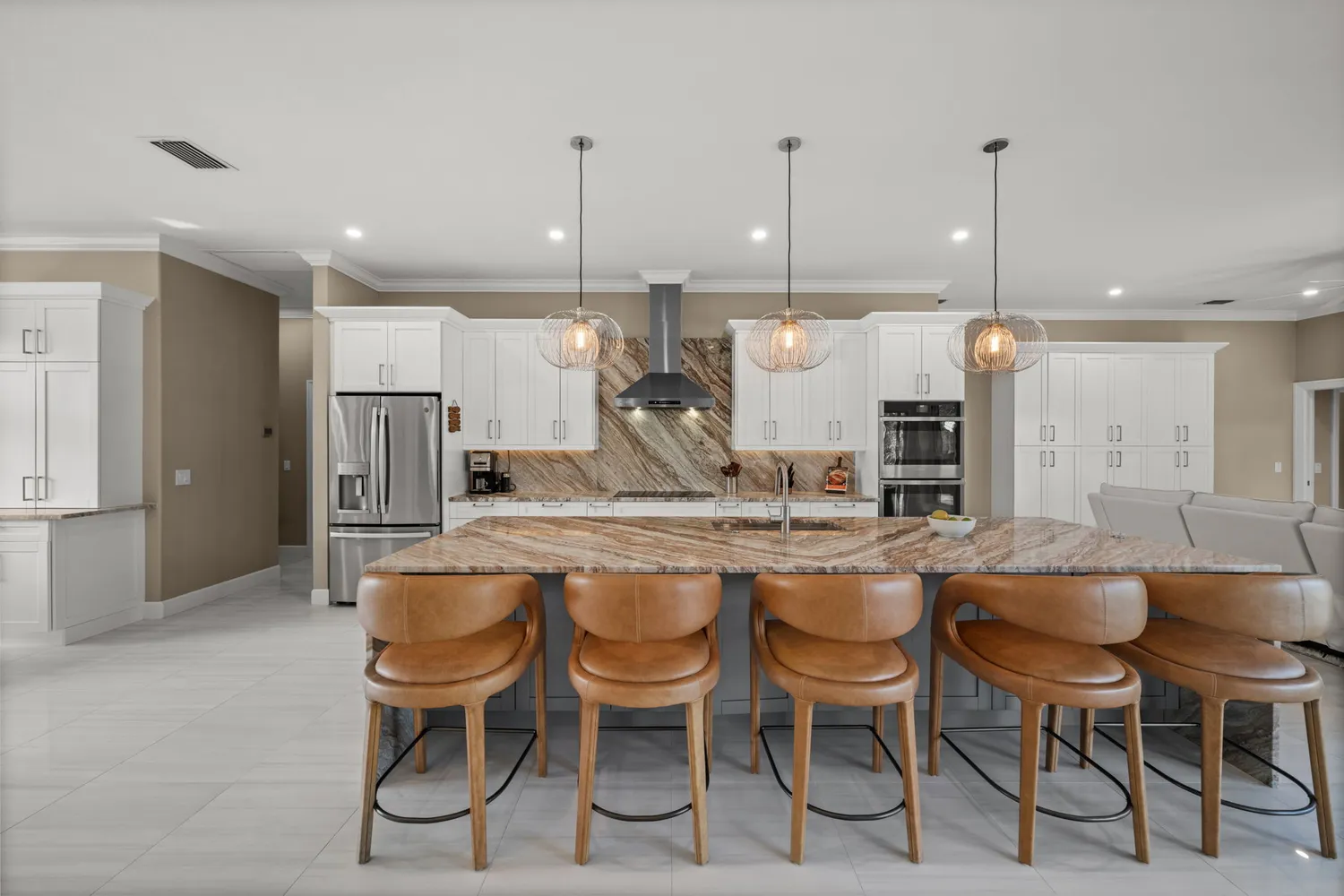 $1,800,000 | 2035 Teagarden Lane, Naples, FL 34110