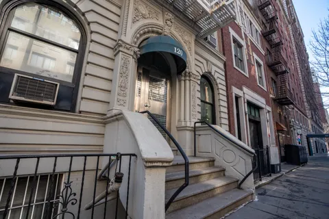 a view of an entryway