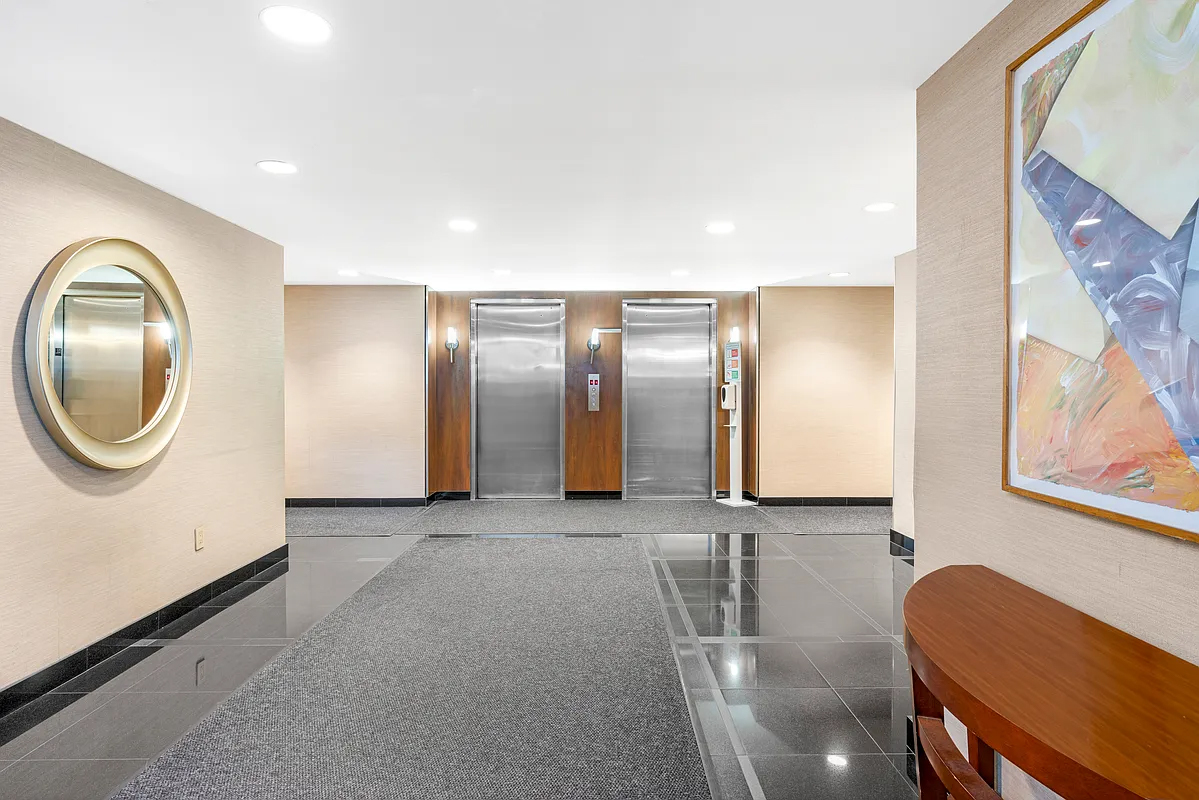 333 East 66th Street, Unit 2FE Manhattan, NY 10065 - Photo 17 of 19