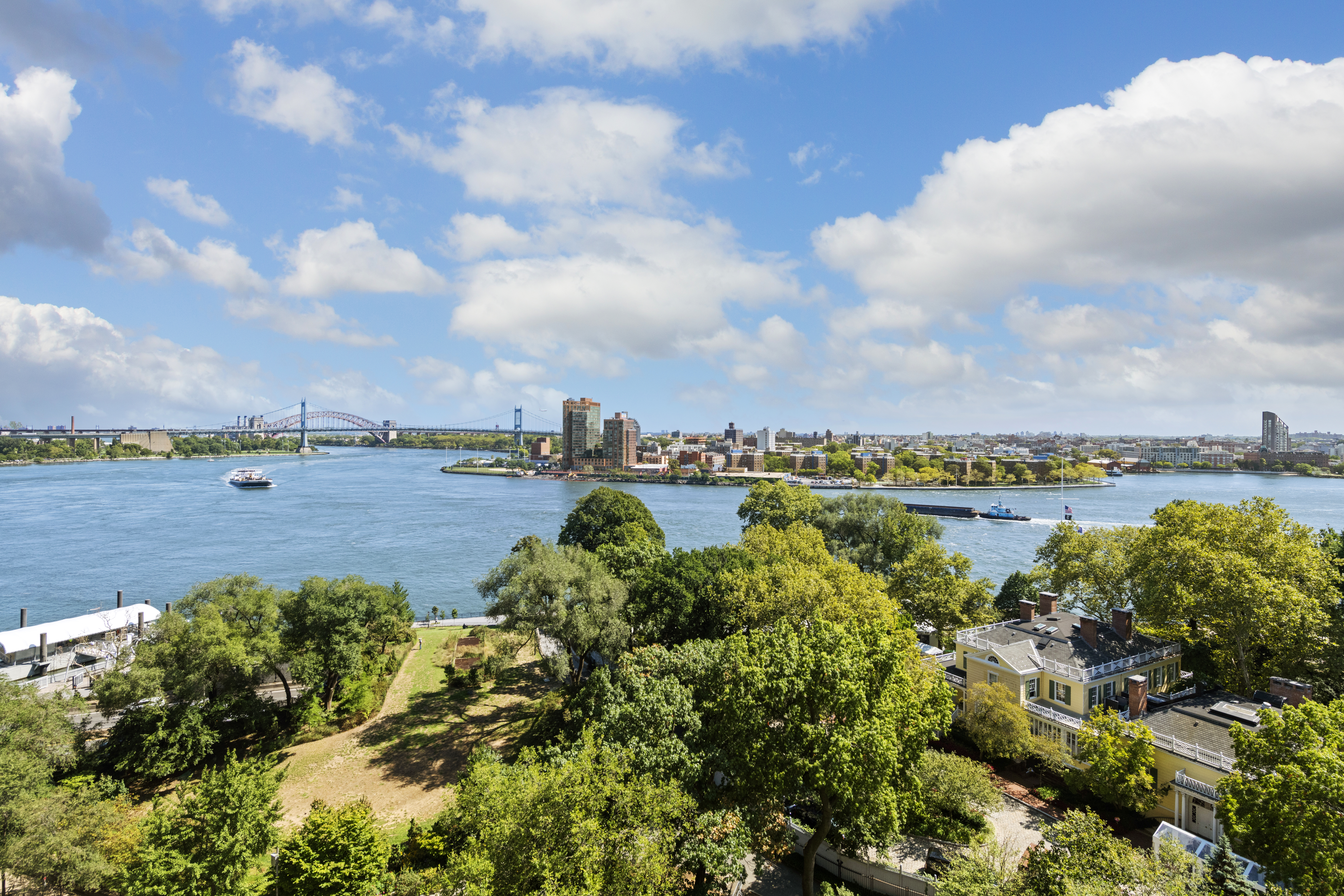 180 East End Avenue, Unit 15E Manhattan, NY 10128 - Photo 23 of 31 a view of a lake