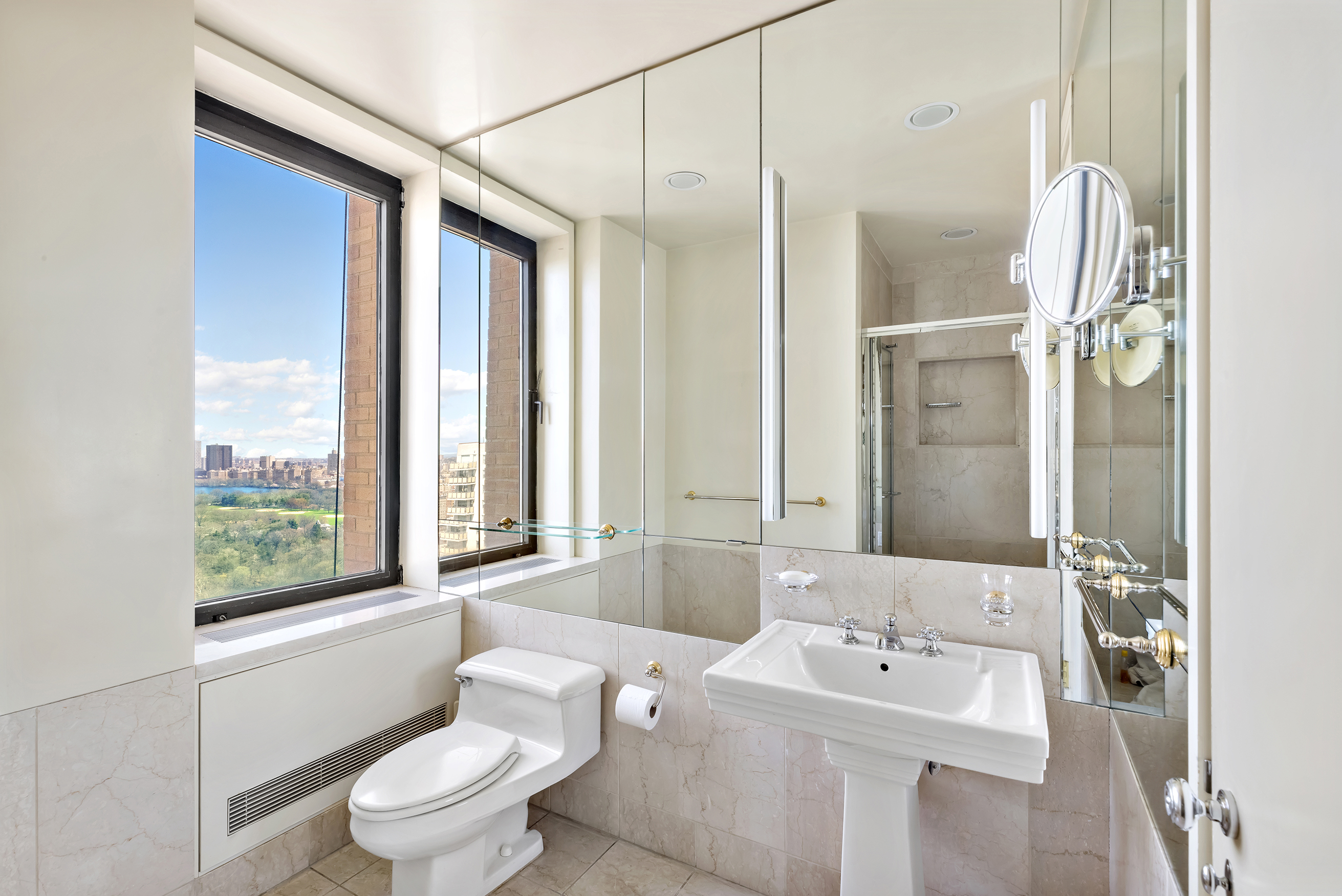 115 Central Park West, Unit 31F Manhattan, NY 10023 - Photo 9 of 17