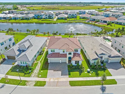 $1,895,000 | 12115 Waterstone Circle, Palm Beach Gardens, FL 33412