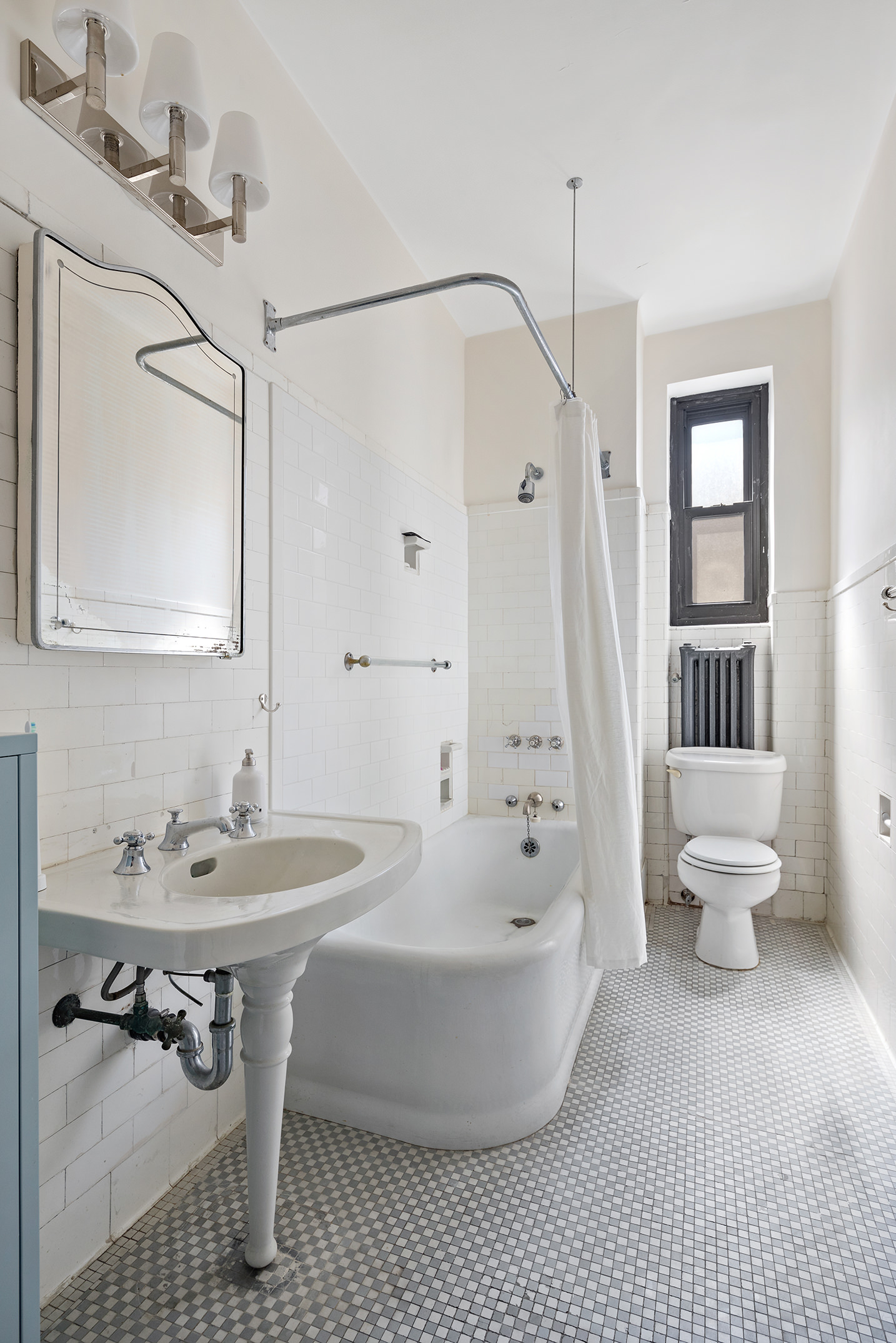 205 West 89th Street, Unit 8H Manhattan, NY 10024 - Photo 10 of 17