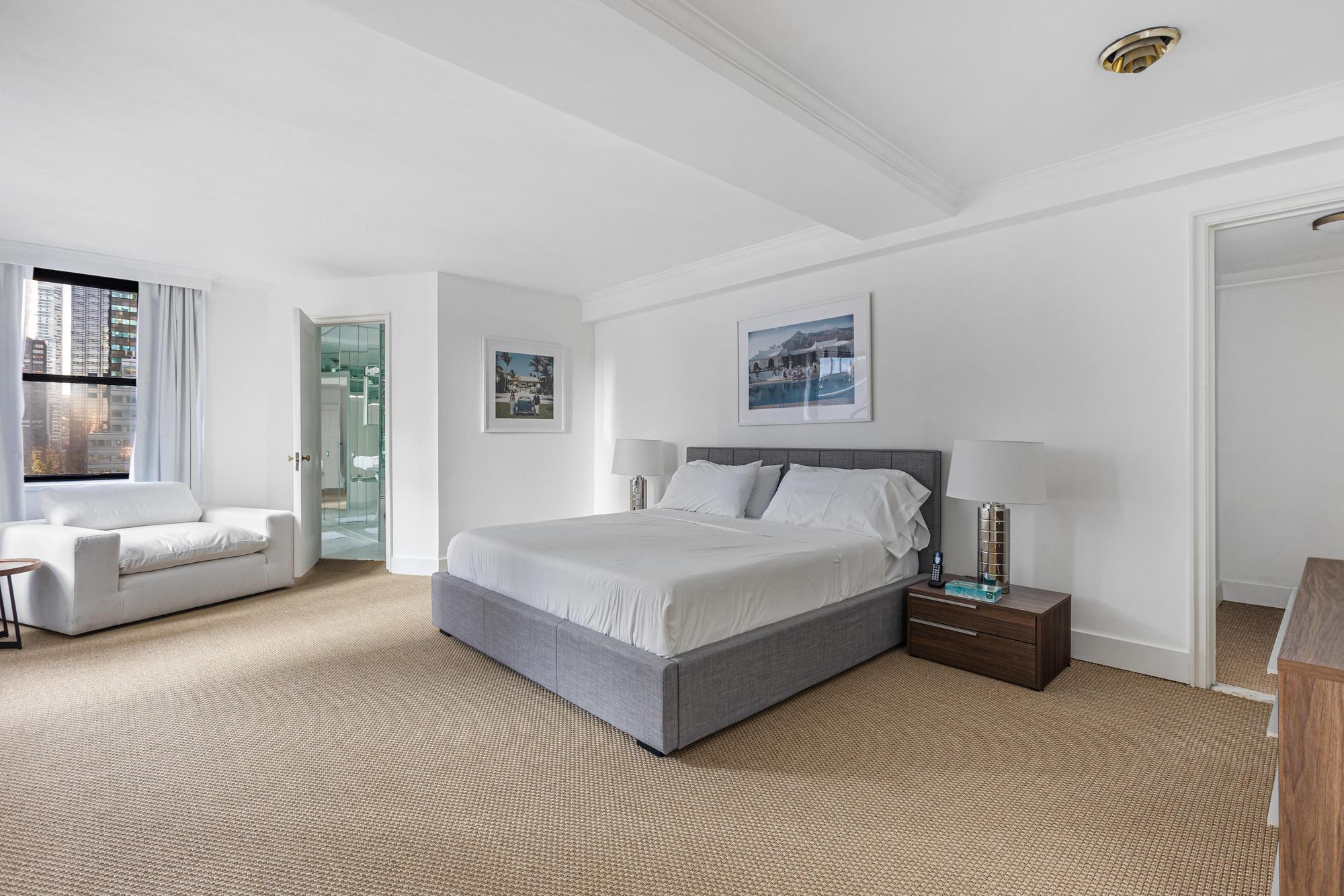111 East 56th Street, Unit 2100 Manhattan, NY 10022 - Photo 27 of 45