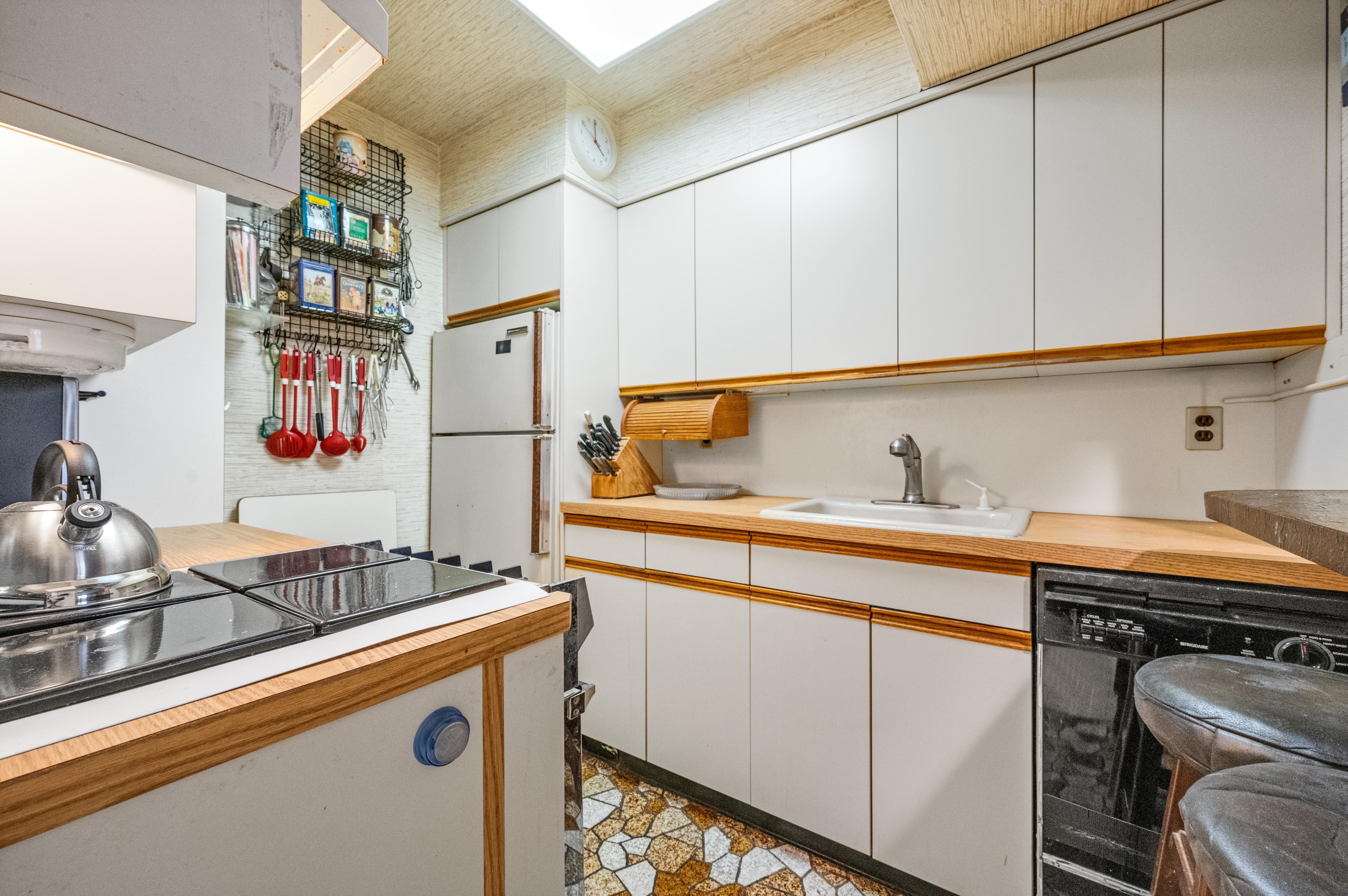 151-31 88th Street, Unit 2F Queens, NY 11414 - Photo 12 of 27