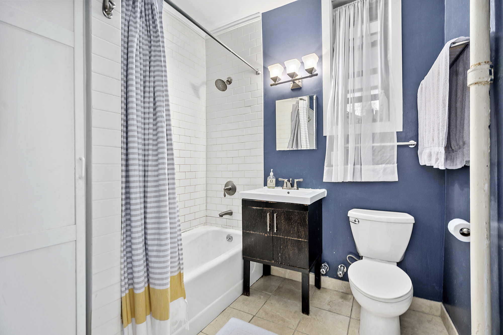 214 Clinton Street, Unit 1A Brooklyn, NY 11201 - Photo 4 of 5