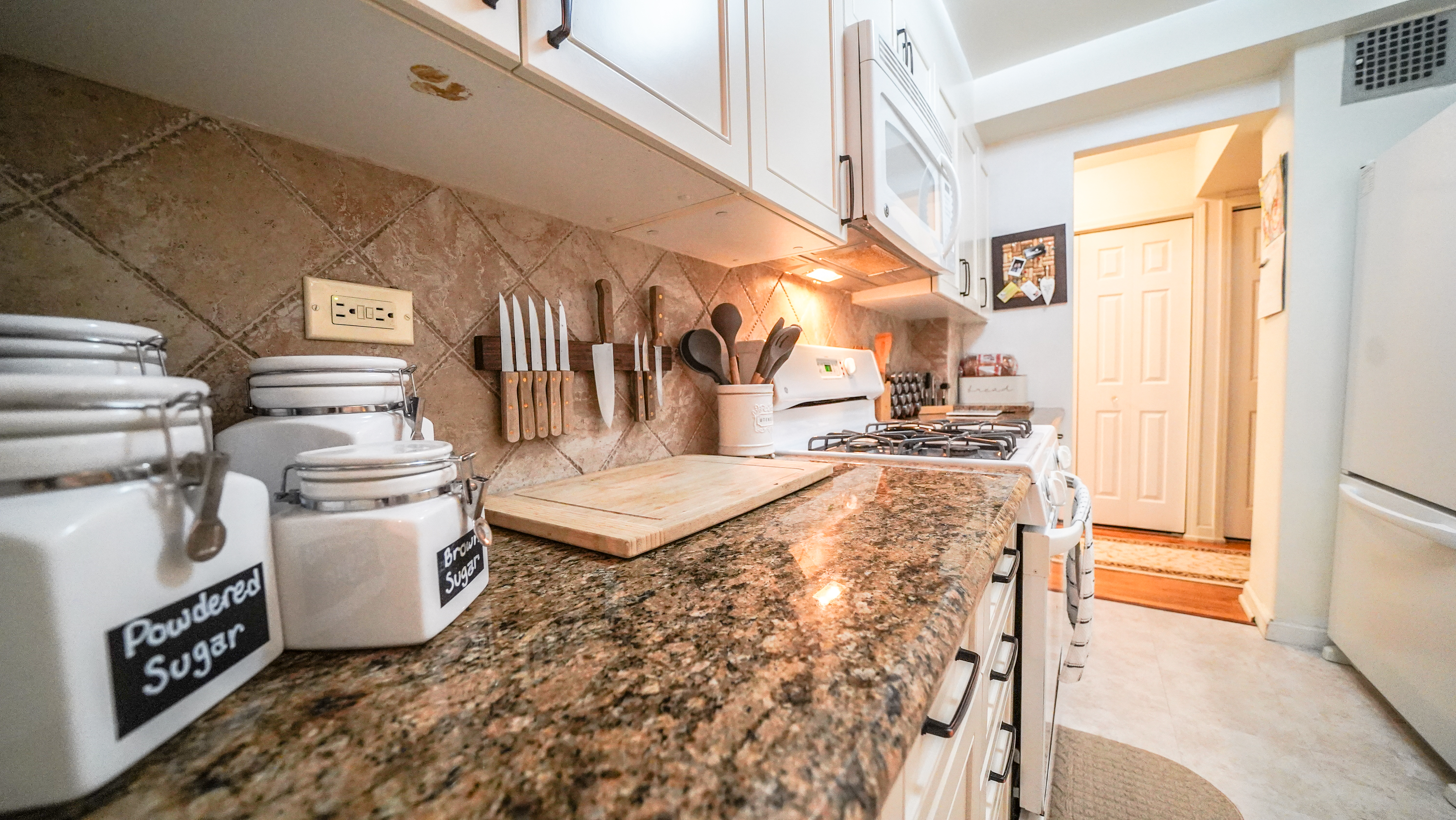 75-36 Bell Boulevard, Unit 2H Queens, NY 11364 - Photo 3 of 24