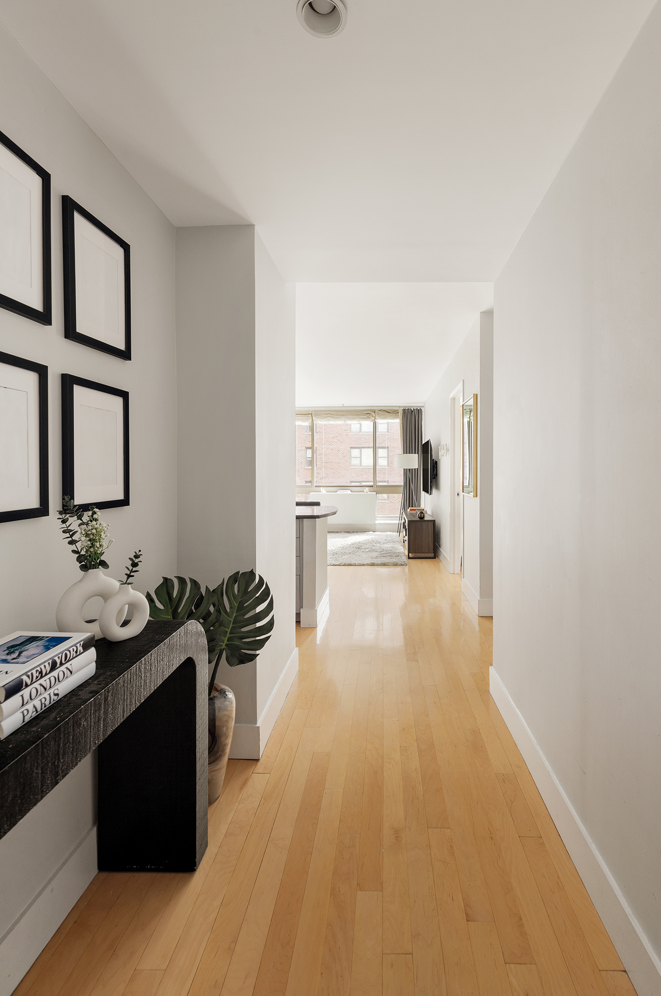 242 East 25th Street, Unit 4A Manhattan, NY 10010 - Photo 8 of 12