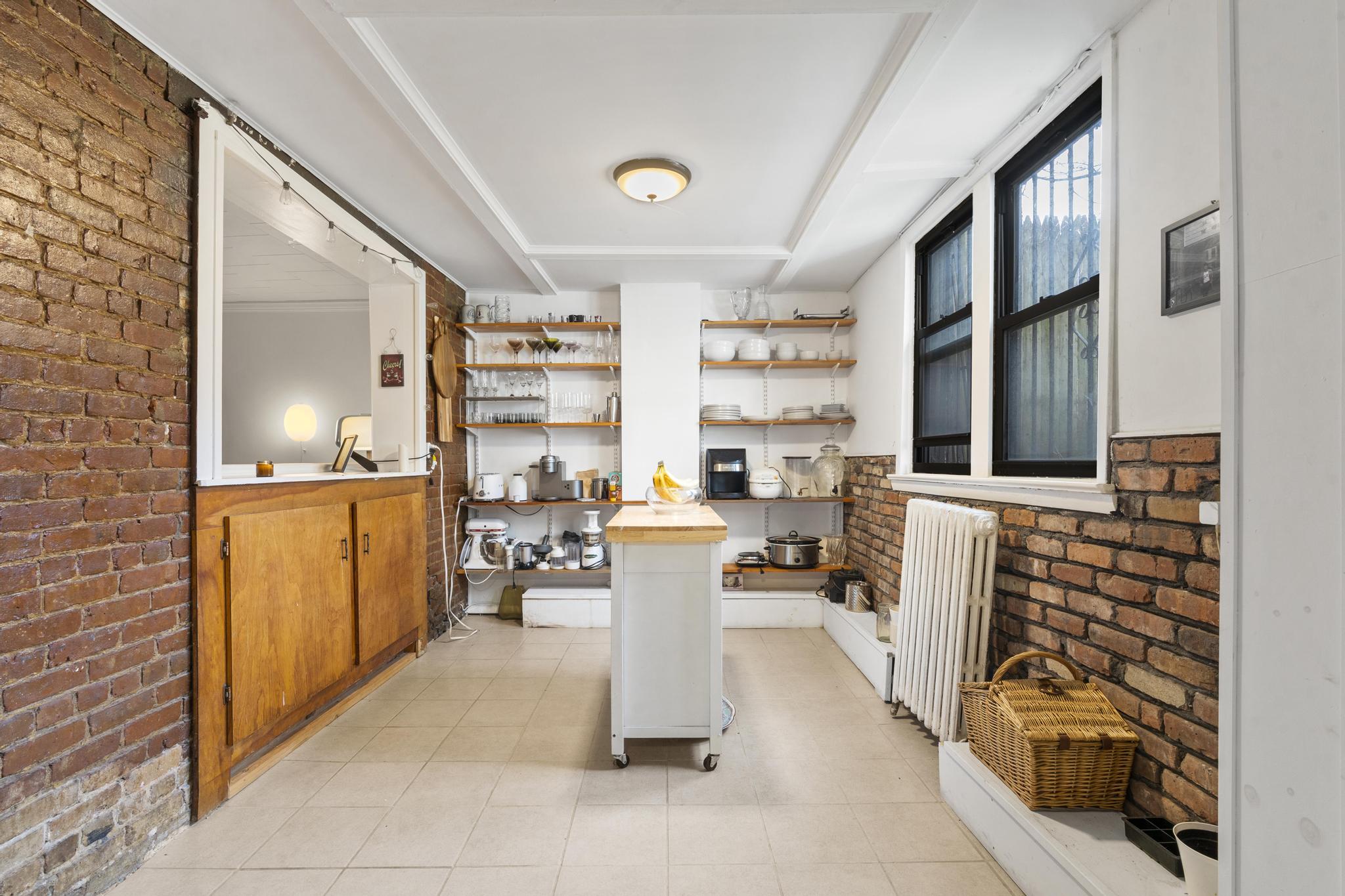 364 Clermont Avenue Brooklyn, NY 11238 - Photo 7 of 18