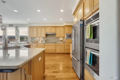 $1,350,000 | 661 Stoneman Court, Benicia, CA 94510