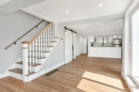 $795,000 | 286 Riverside Drive, Tiverton, RI 02878