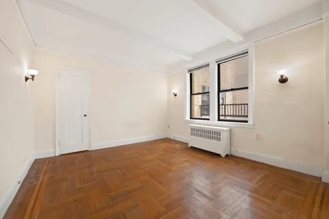 $365,000 | 20 West 72nd Street, Unit 1403 | Upper West Side