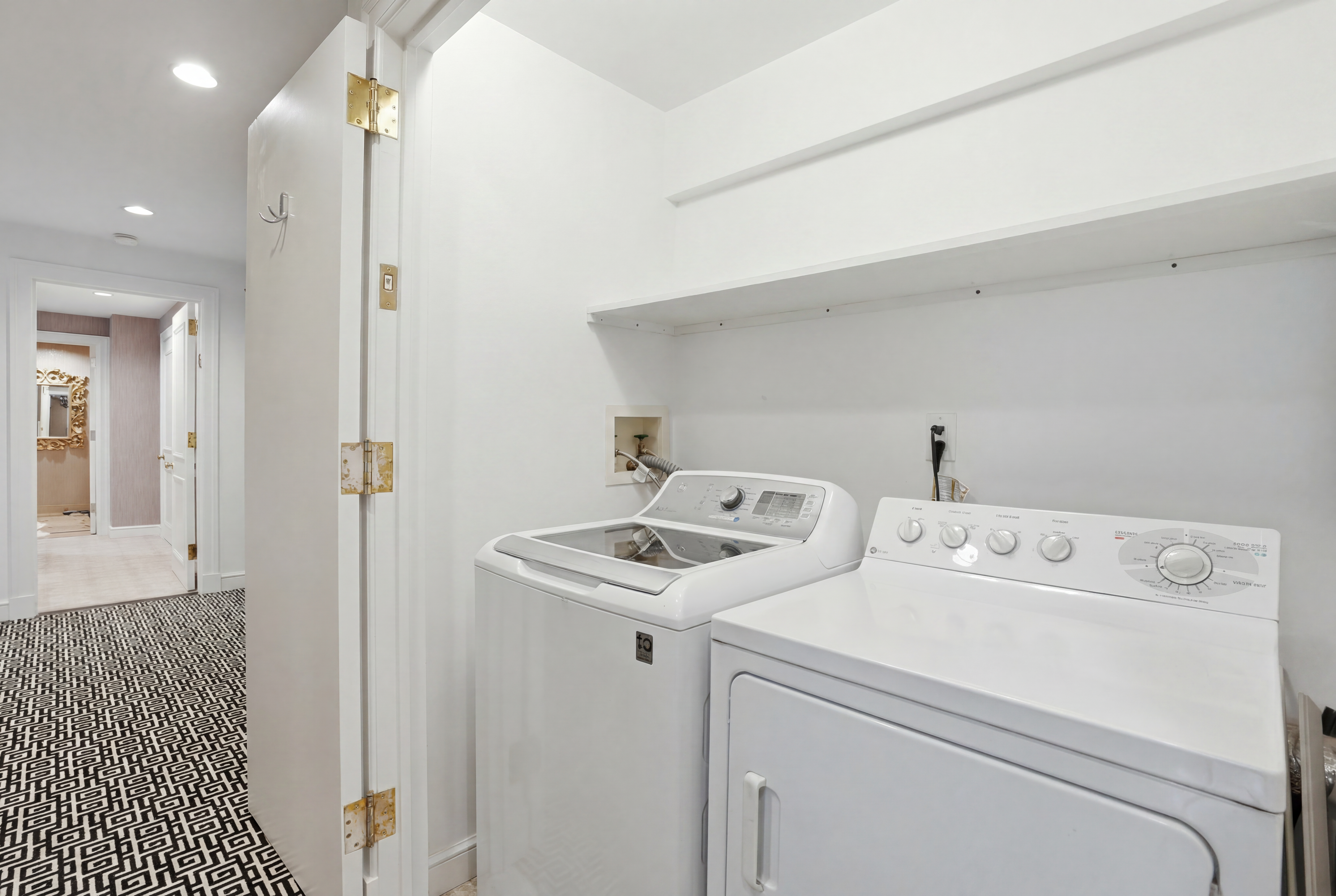 15 East 69th Street, Unit 3B Manhattan, NY 10021 - Photo 13 of 20