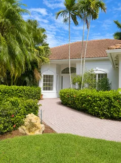 $2,990,000 | 5768 Harrington Way, Boca Raton, FL 33496