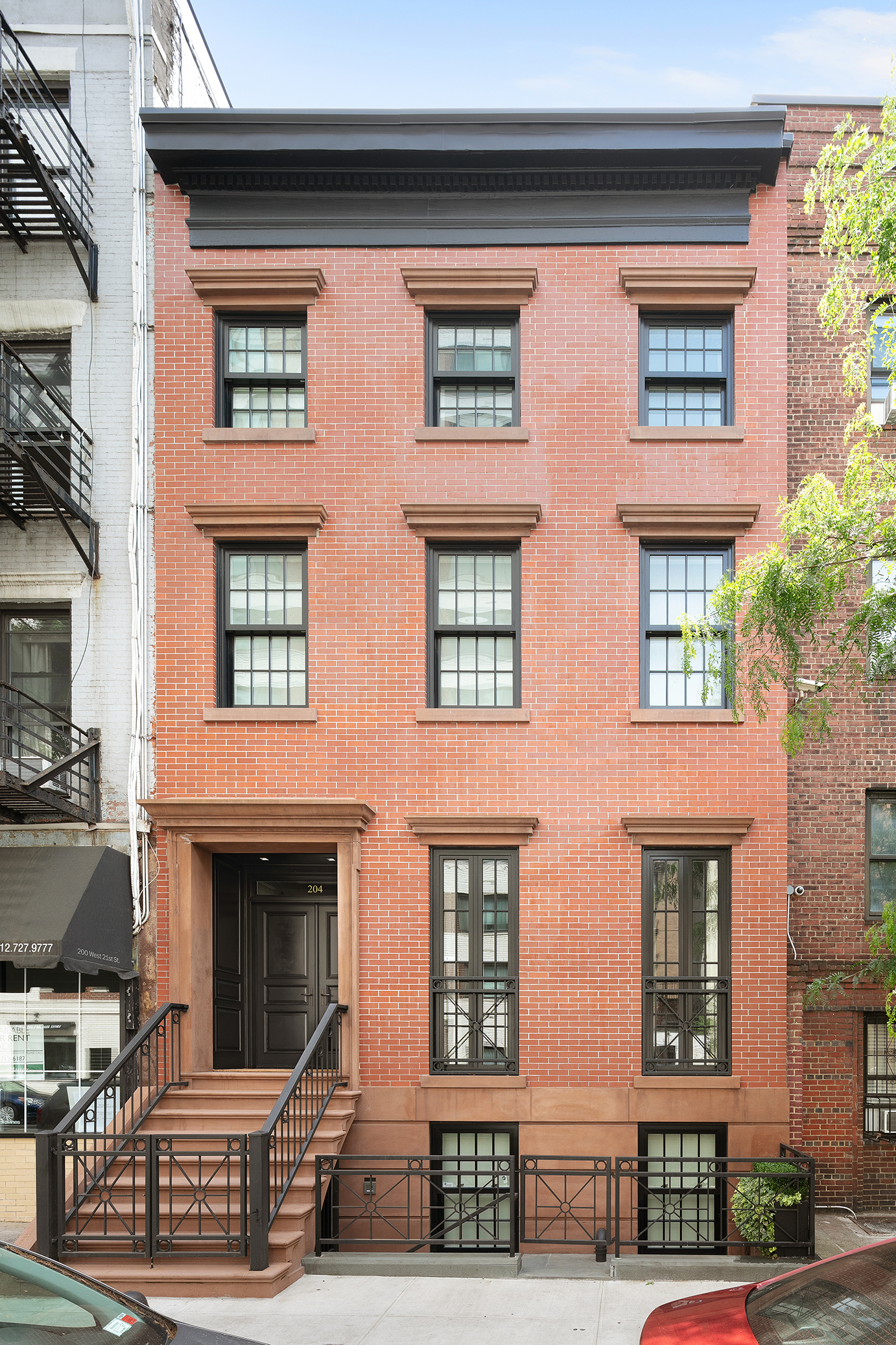 204 West 21st Street Manhattan, NY 10011 - Photo 2 of 18