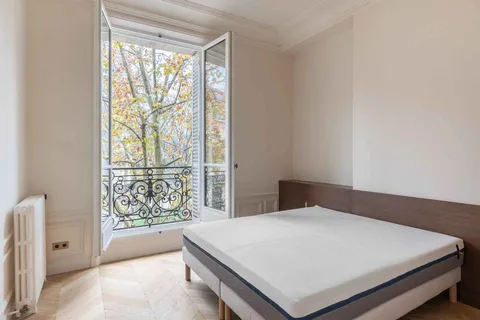 $818,000 | 258 St Germain Boulevard, Paris, France 75007