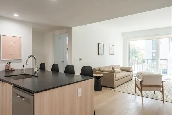 $5,580 | 975 Nostrand Avenue, Unit 812 | Crown Heights