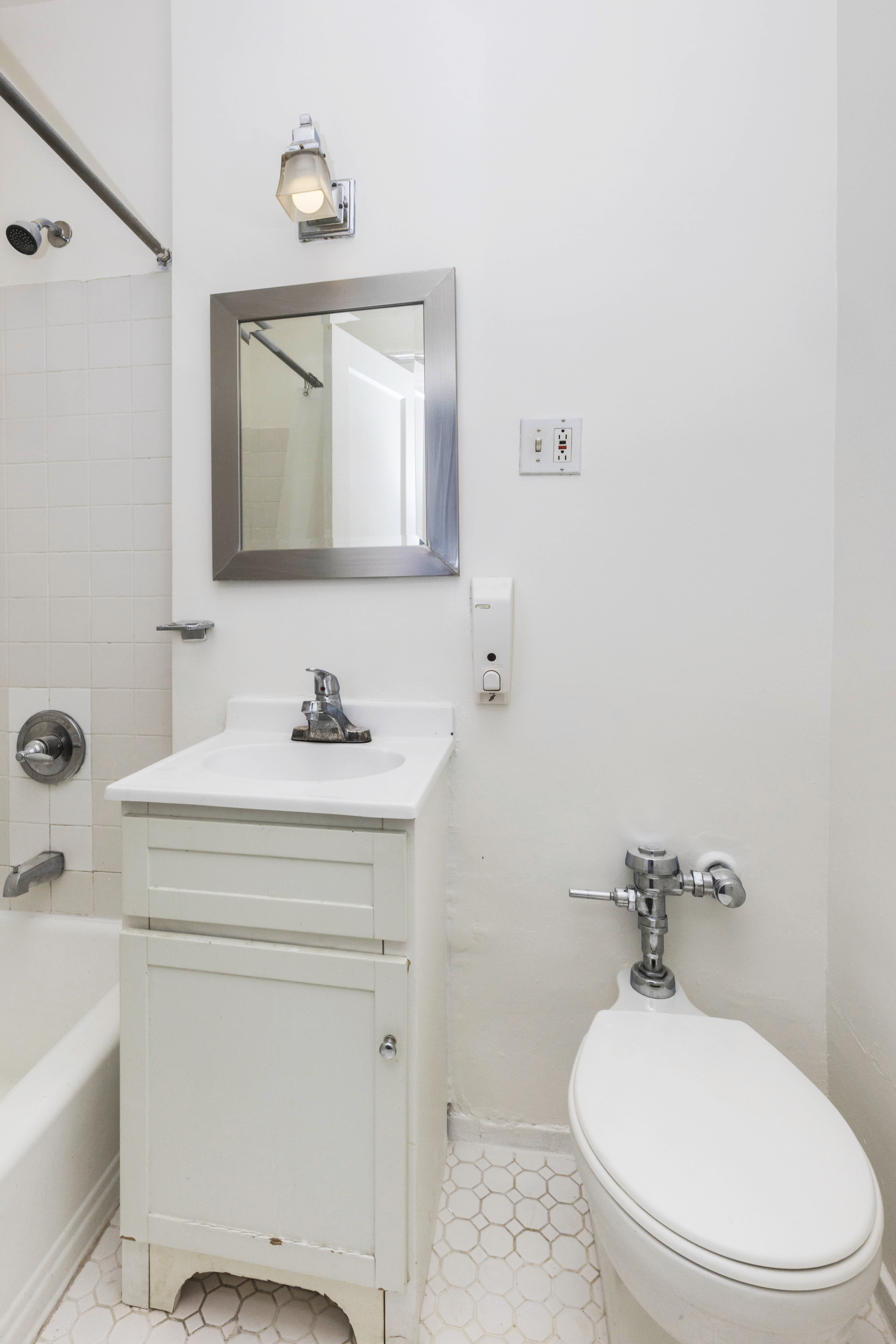 151 East 29th Street Manhattan, NY 10016 - Photo 25 of 32