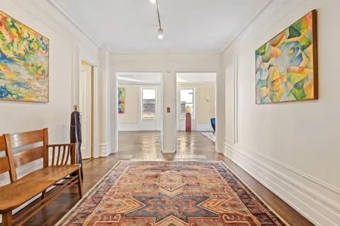 $3,395,000 | 325 West End Avenue | Upper West Side