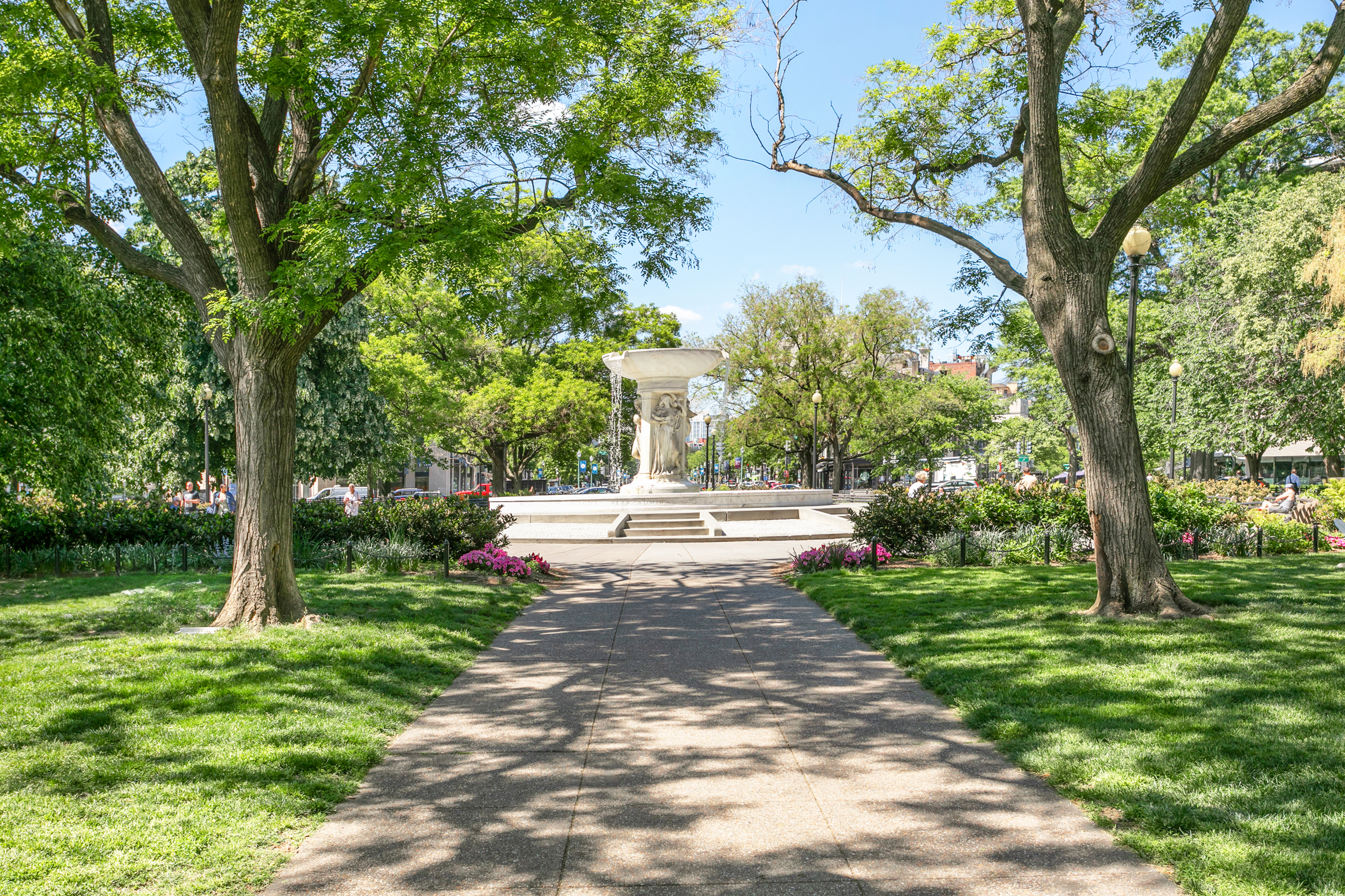 1832 Corcoran Street Northwest Washington, DC 20009 - Photo 24 of 29 a view of green field with trees