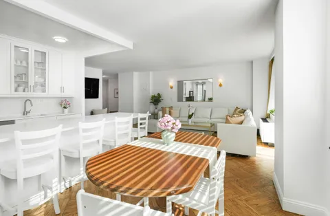 $1,999,999 | 171 East 84th Street, Unit 4B | Upper East Side