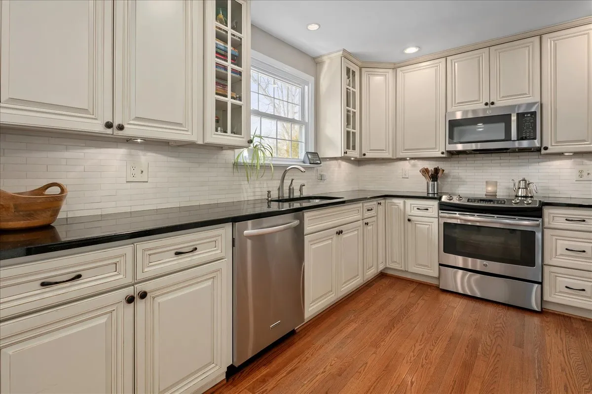 $1,100,000 | Address Upon Request, Fairfax, VA 22032