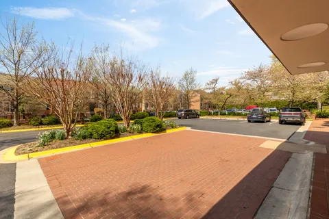 $915,000 | 3101 New Mexico Avenue Northwest, Unit 1001, Washington, DC 20016