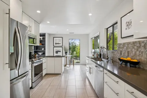 Contact Agent | 17140 Keaton Avenue, Sonoma, CA 95476