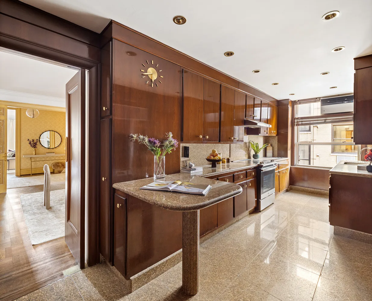 $3,595,000 | 875 Park Avenue, Unit 11C | Upper East Side