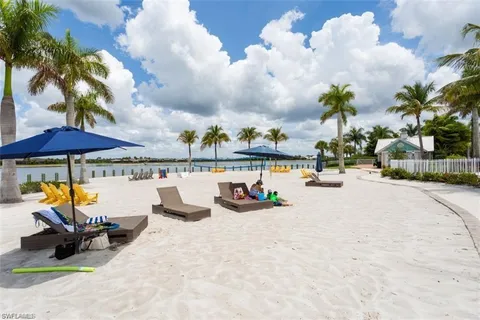 $829,999 | 14523 Topsail Drive, Naples, FL 34114