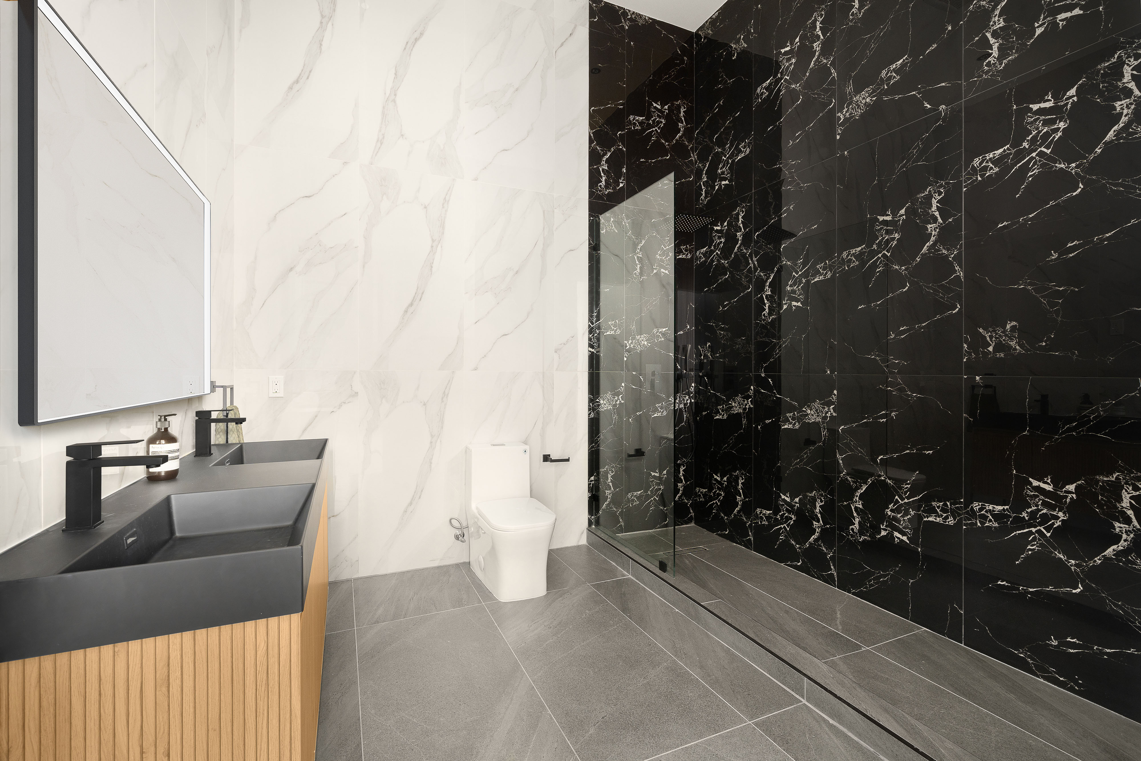 216 Grand Street, Unit LOFT 5 Brooklyn, NY 11211 - Photo 7 of 12