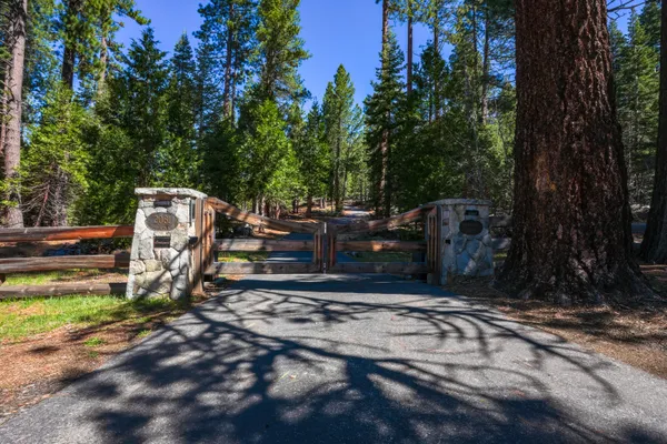 $4,998,000 | 2081 Tahoe Mountain Road, South Lake Tahoe, CA 96150