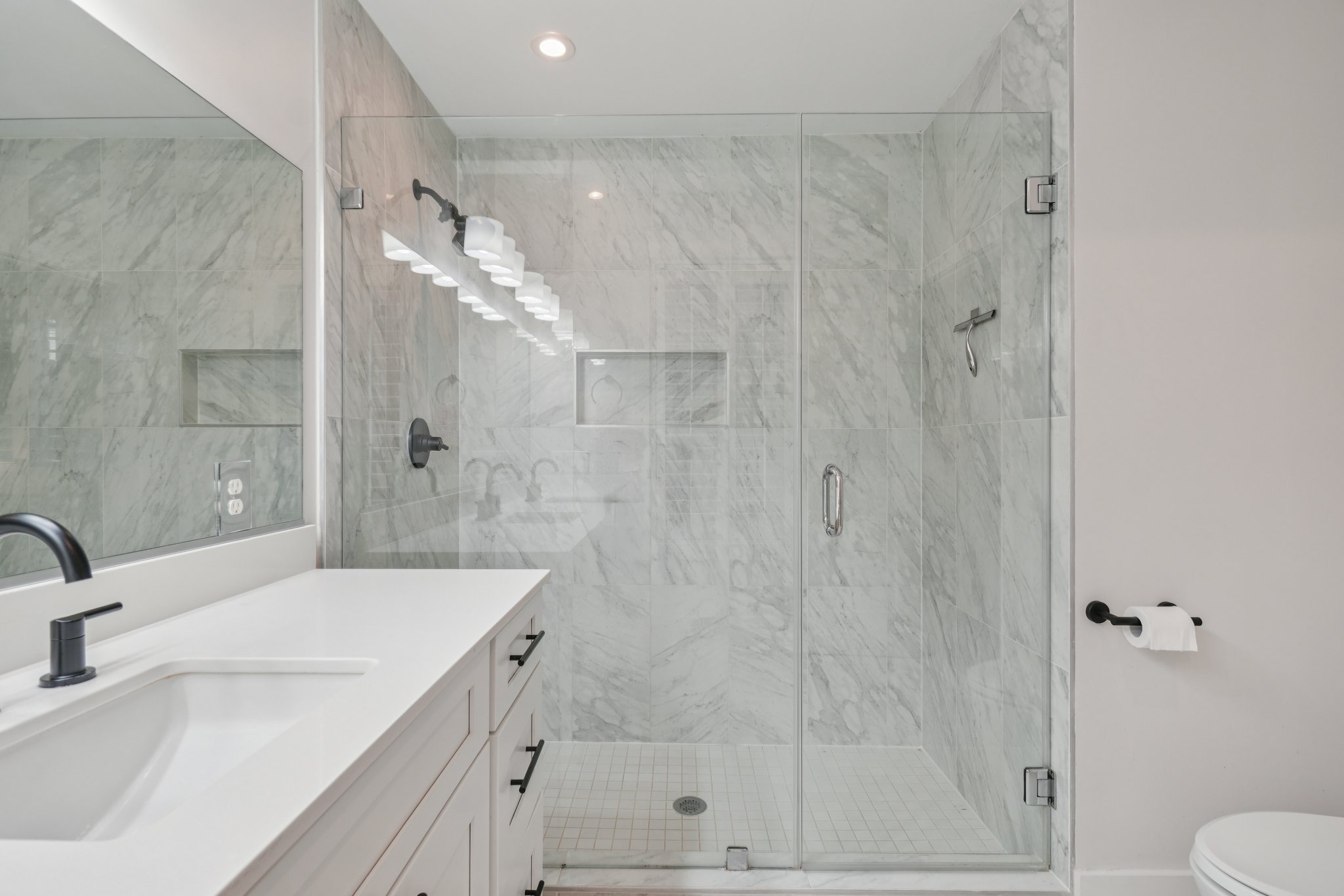 1682 Irving Street Northwest, Unit 2 Washington, DC 20010 - Photo 24 of 31