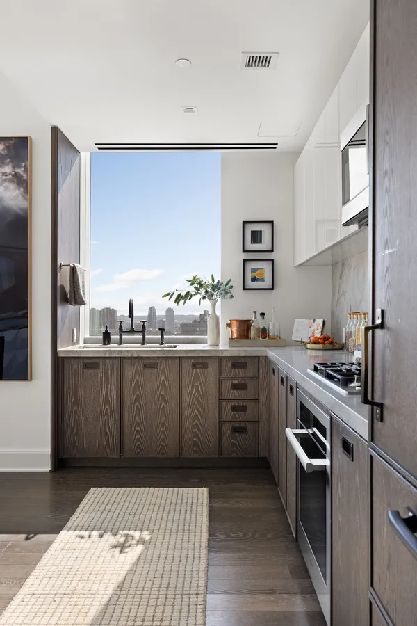 $4,250,000 | 45 East 22nd Street, Unit 32B | Flatiron
