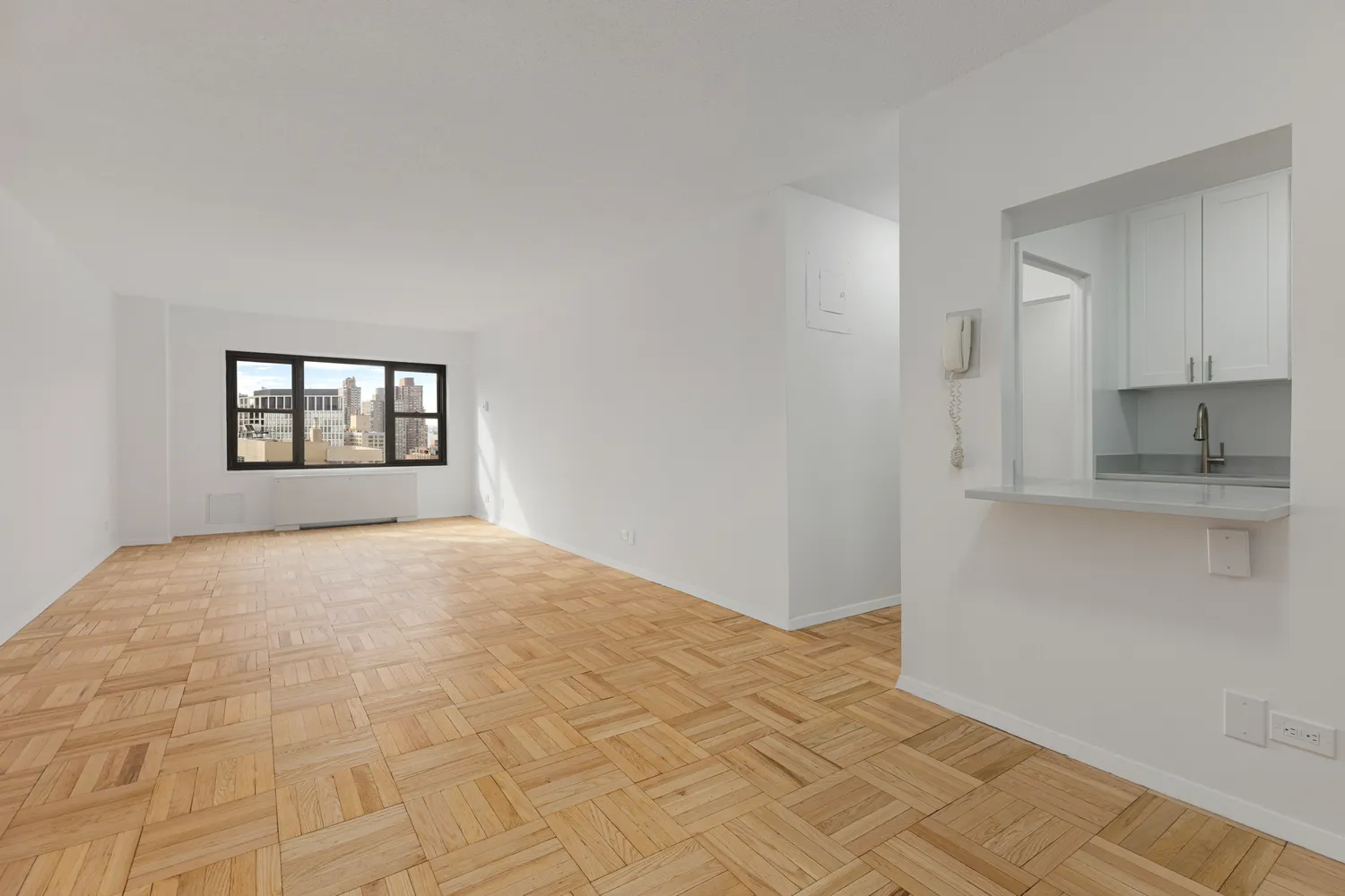 $6,000 | 20 West 64th Street, Unit 35T | Upper West Side