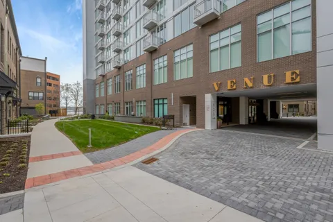 $960,000 | 925 North Fairfax Street, Unit 610, Alexandria, VA 22314