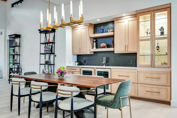 $3,500,000 | 4301 Balcones Drive, Austin, TX 78731