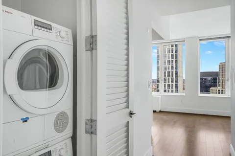 $649,000 | 388 Bridge Street, Unit 37D | Downtown Brooklyn