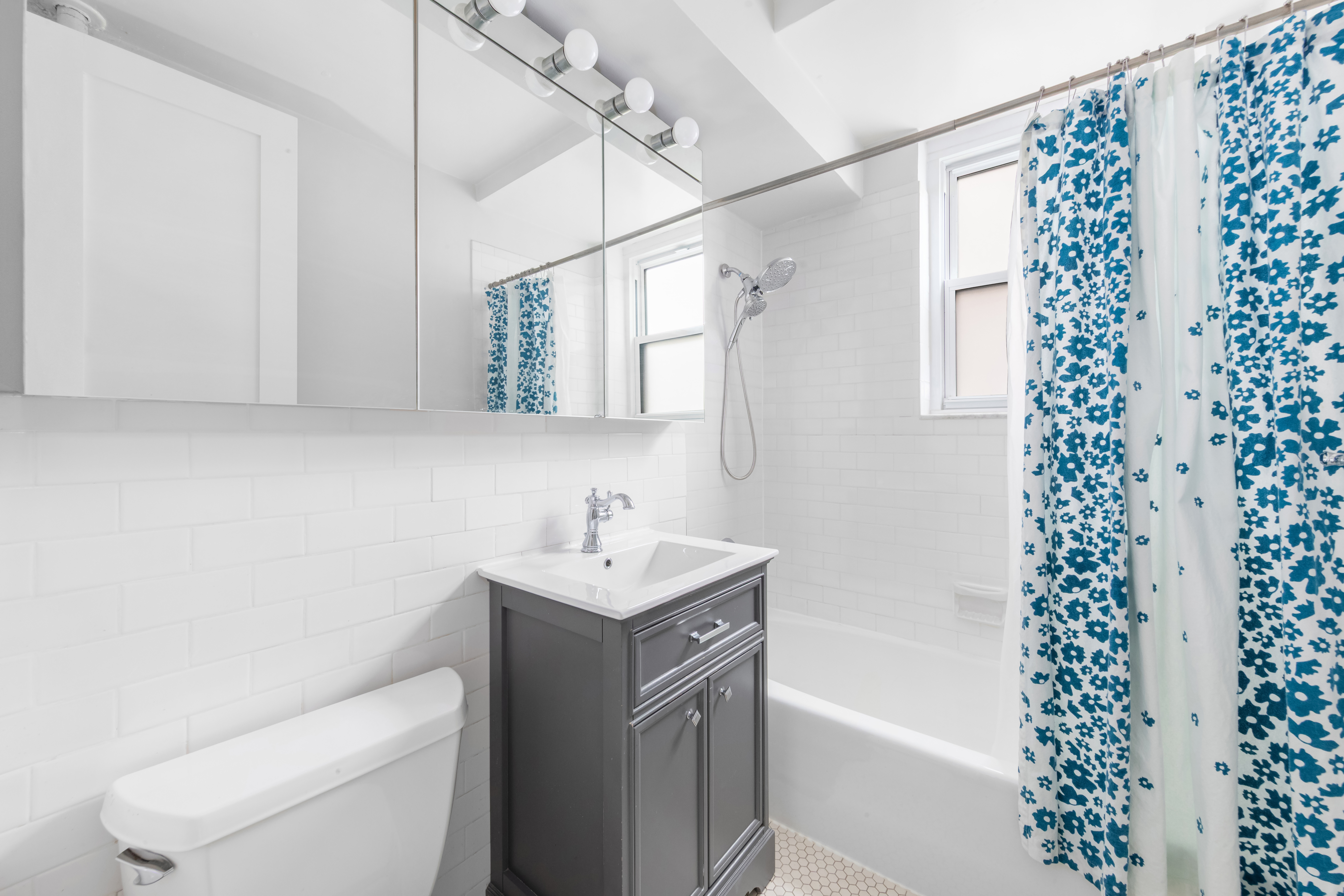 63 East 9th Street, Unit 6H Manhattan, NY 10003 - Photo 10 of 12 Gallery Image 10