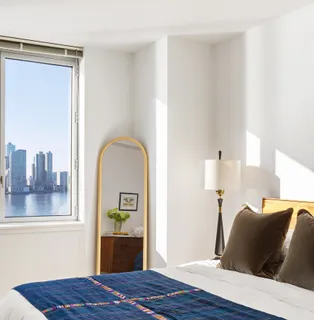 $1,395,000 | 20 River Terrace, Unit 14J | Battery Park City