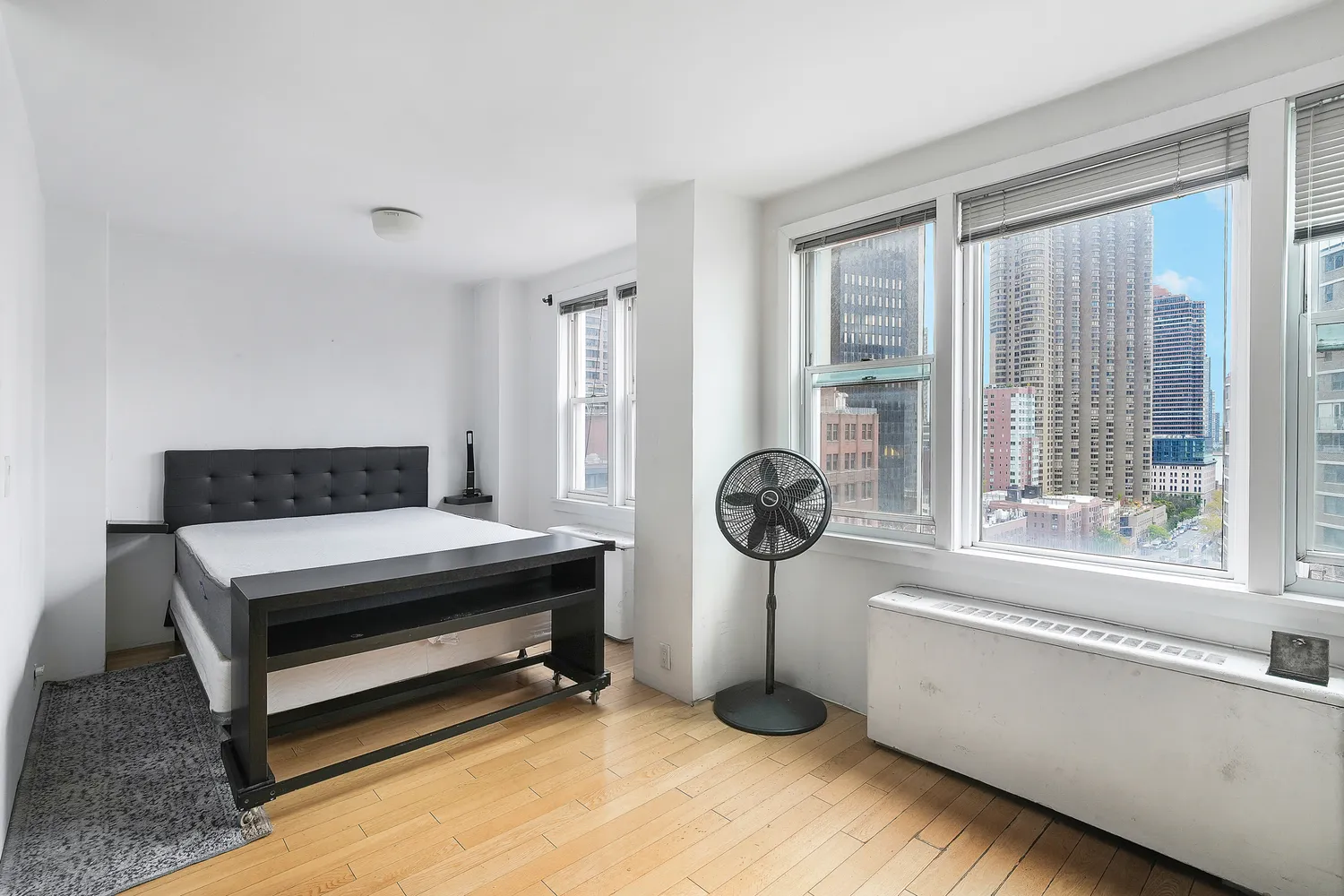 $625,000 | 201 East 36th Street, Unit 16E | Murray Hill