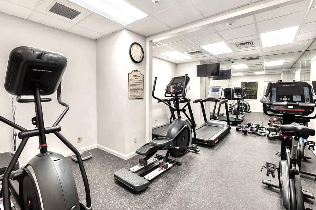 444 East 86th Street, Unit 11B Manhattan, NY 10028 - Photo 15 of 18 a view of a room with gym equipment