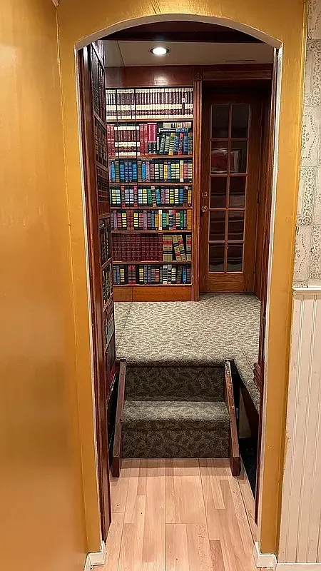 $2,895 | 415 West 46th Street, Unit 1B | Hell's Kitchen