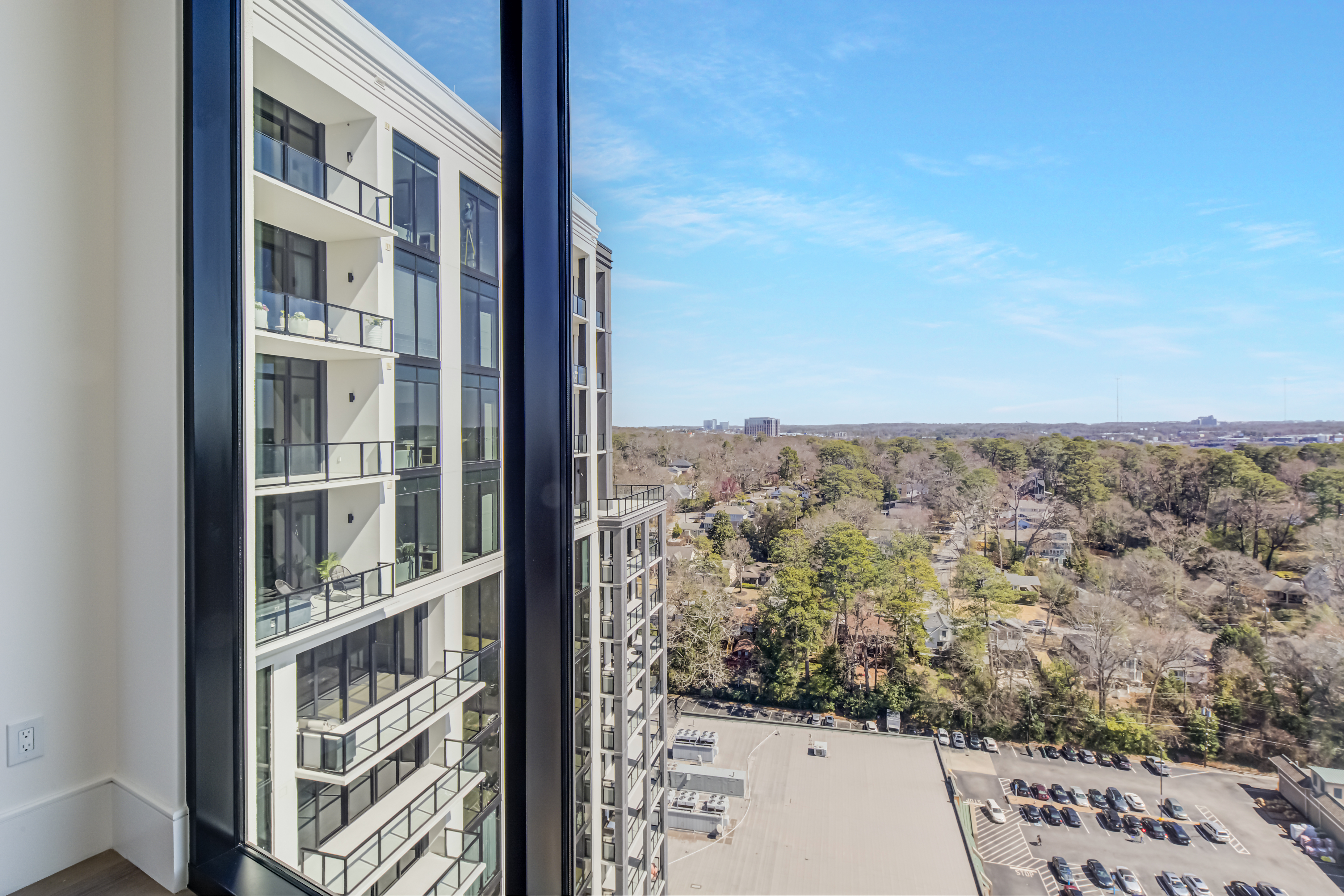 2425 Peachtree Road Northeast, Unit 1605 Atlanta, GA 30305 - Photo 20 of 31 Gallery Image 20